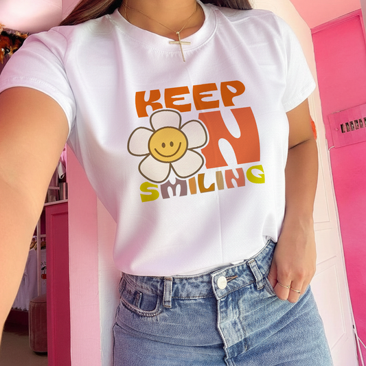 Camiseta Estampada para Mujer Diseño Keep on Smiling